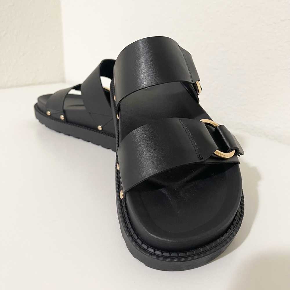 Footbed Sandal
